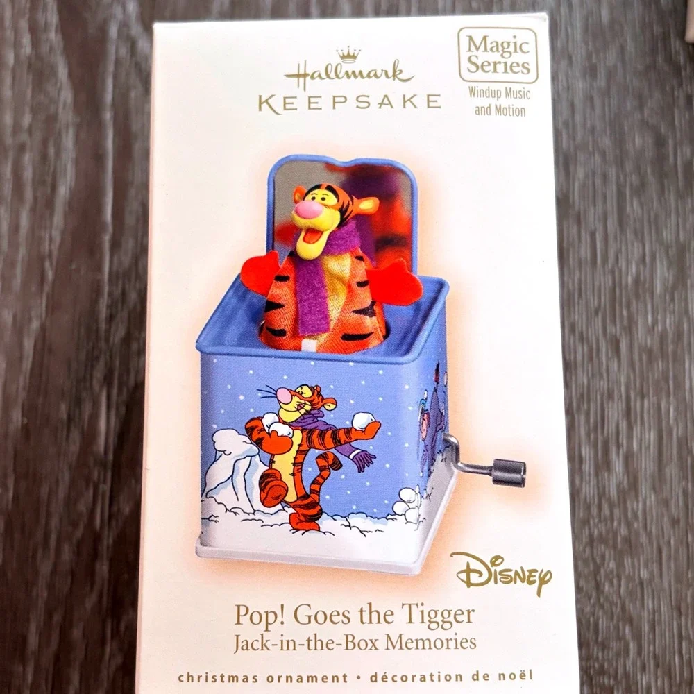 Hallmark Keepsake 2007 Pop Goes the Tigger Jack-in-the-Box Magic Ornament QX4237